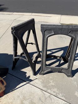 Plastic Folding Sawhorses – Set of 2