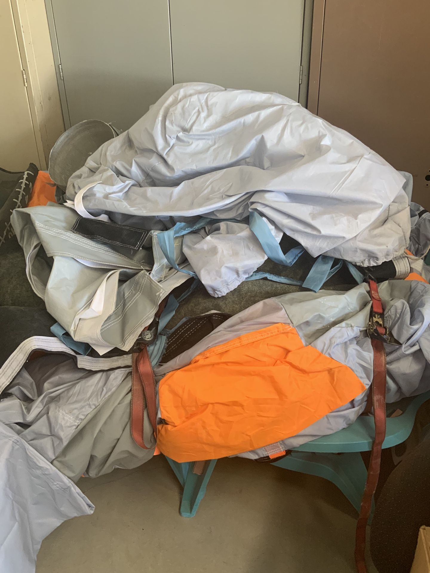 Inflatable Paint Booth Used Once 20x14x 9 Tall