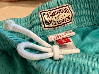 Mitchell & Ness Van Grizz Alt Teal mid length Shorts Men Lg OBO