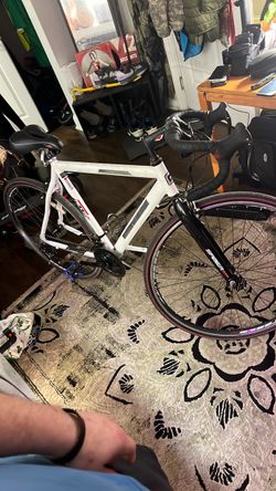 Genesis men’s road bike