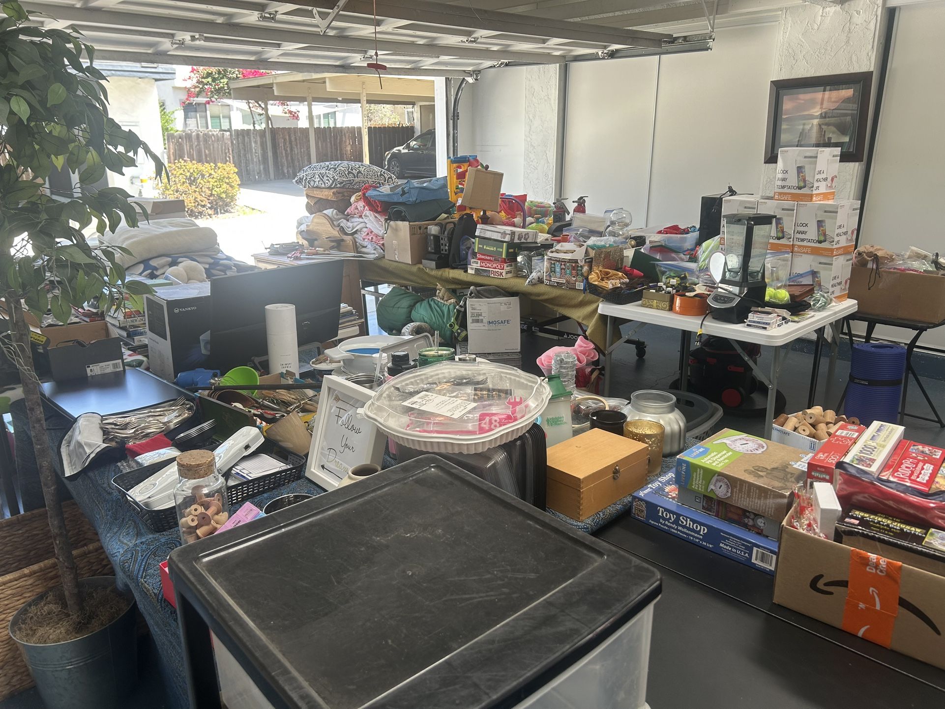 Garage sale In Tierrasanta This Saturday! 6/21 From 8am-12pm!!