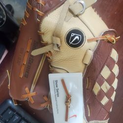 $ 50.00 BASEBALL GLOVE BRAND NEW NIKE SHOW SERIES