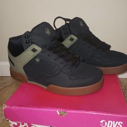 Dvs Militia Boots Size 13 Blk&Olv