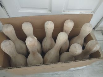 Brand new solid wood bowling pin set 15-in tall