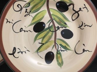 8” Plates Olive Design