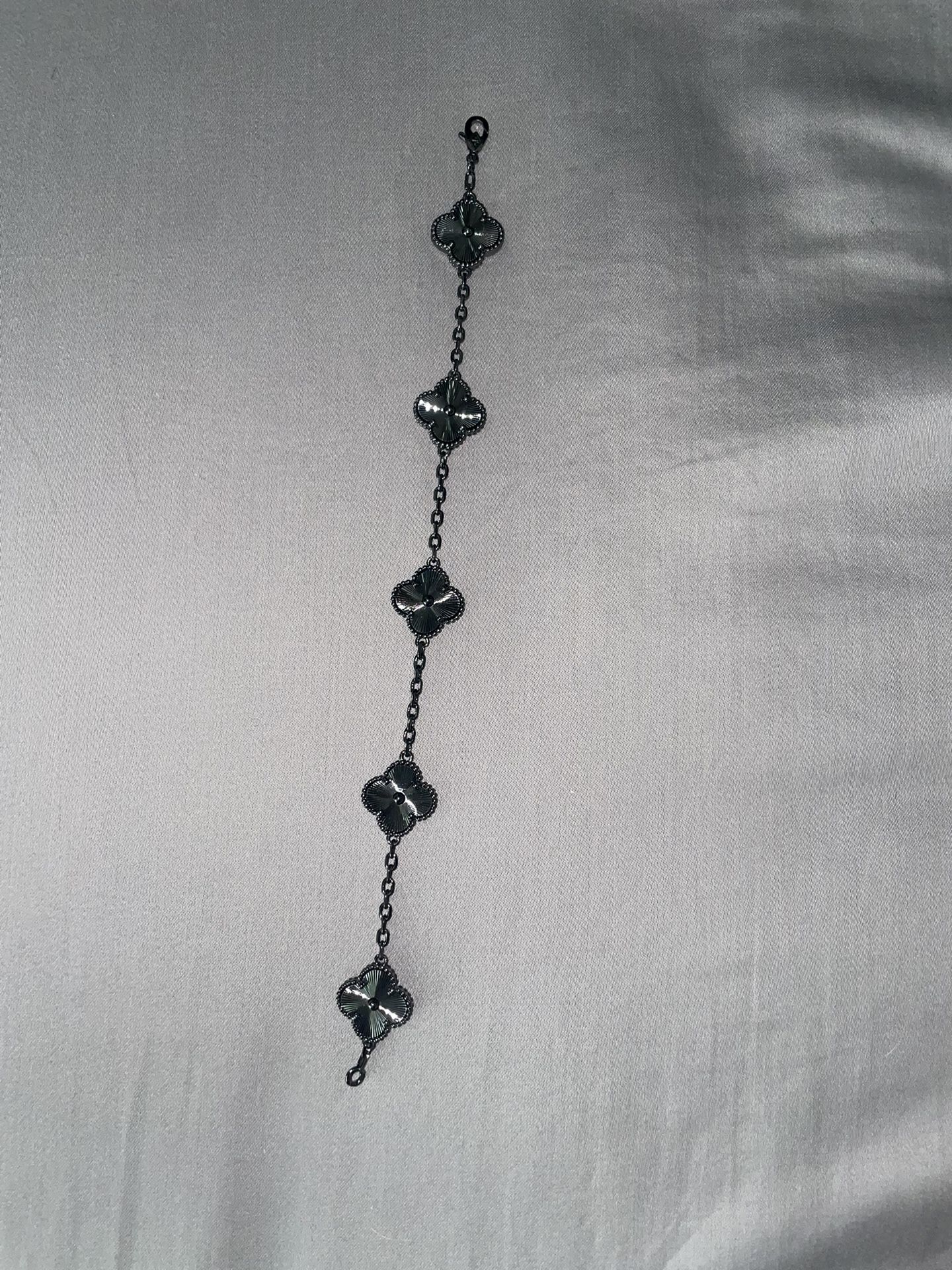 Van Cleef bracelet (See description)