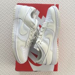 New Nike Dunk Low