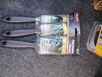 Paint brushes