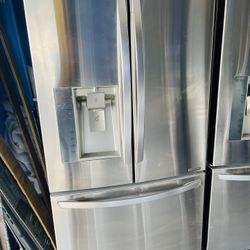 Lg Stainless Steel Refrigerator In Great Condition 
