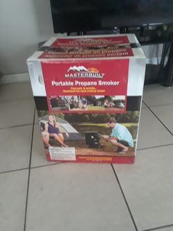 Portable propane smoker
