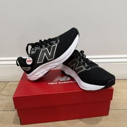 New Balance® 460 V4 Women's Lightweight Running Shoes Size 6.5