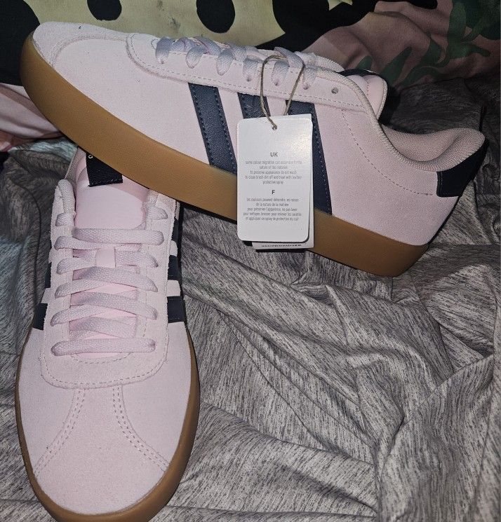 Pink Adidas Court