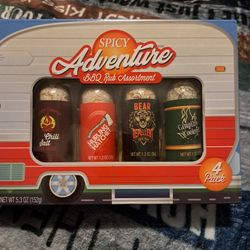 The modern gourmet BBQ rub camper 4pk.