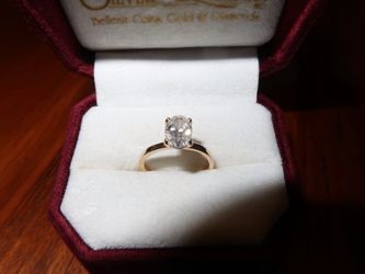 Engagement Ring - GIA Certified - Natural Oval