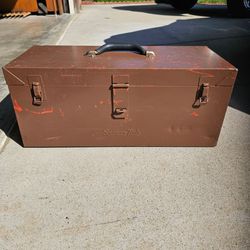 Vintage Snap-On hand held tool box $100