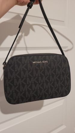 New Michael Kors Crossbody Purse