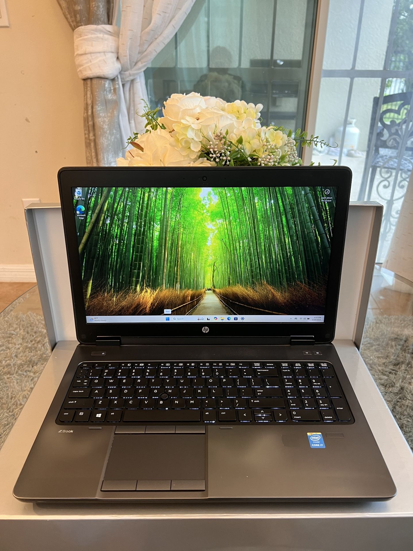 HP ZBook 15 Laptop 15” Workstation Intel i7 128GB SSD 12 GB RAM Windows 11 w/ Charger - $125