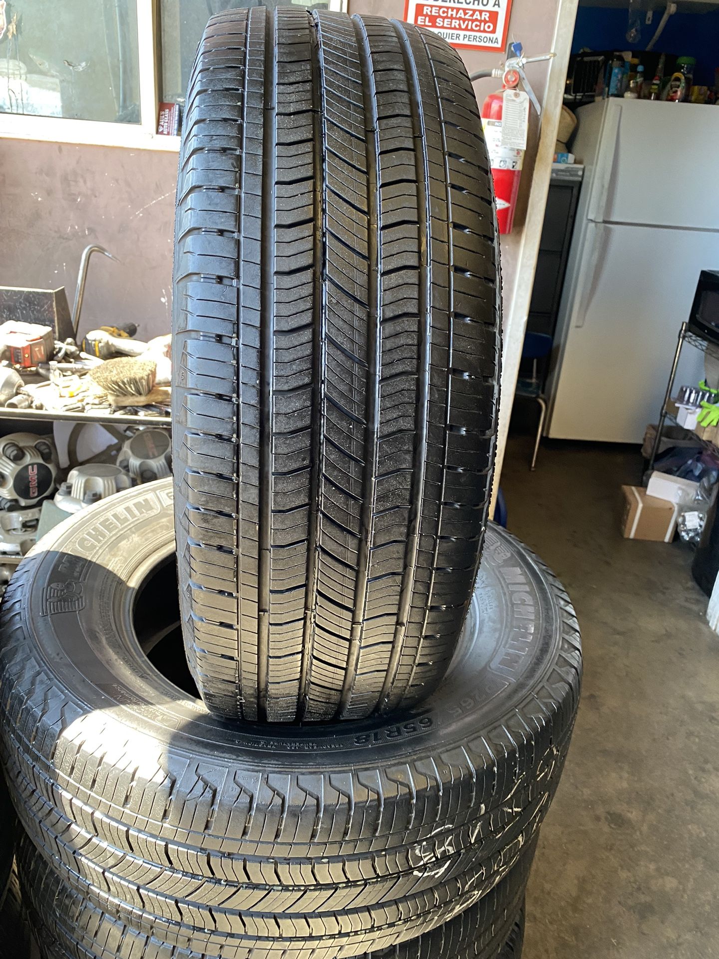 Set Tires 275 55 20. Brigstone Dueler 9520. C Ave Hesperia El Jefe Tire