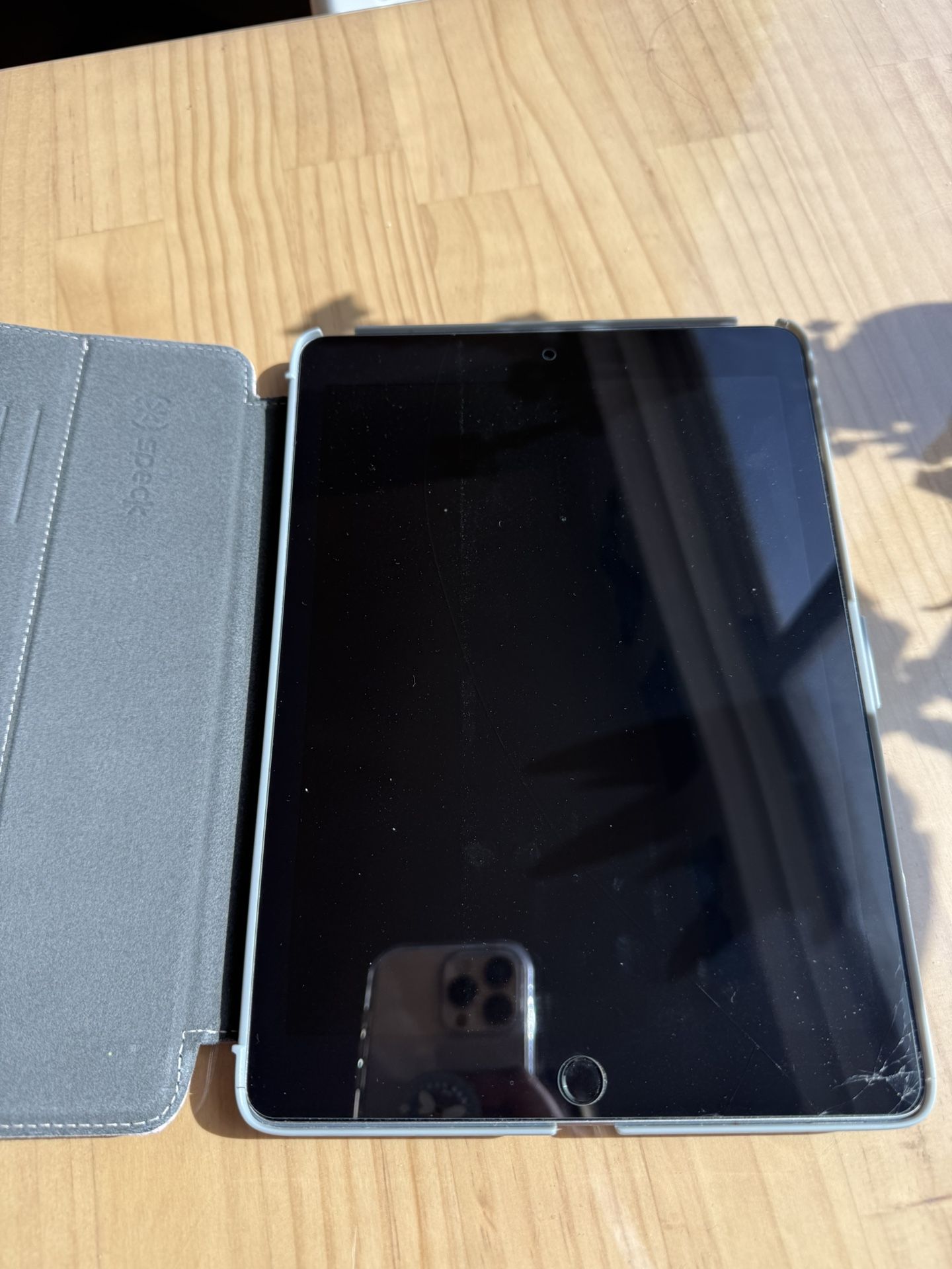 iPad Pro 9.7 inch 32 GB