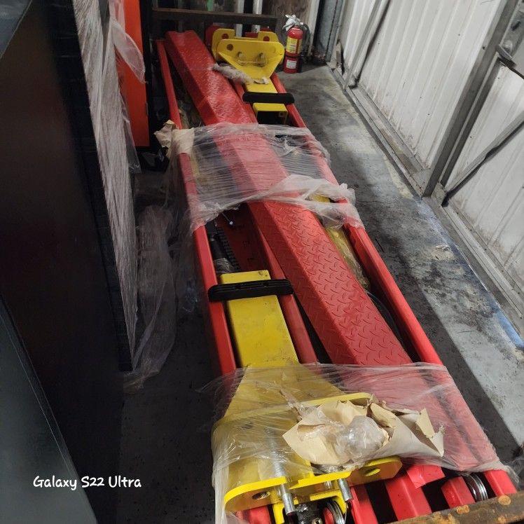 lift and tire  machine 