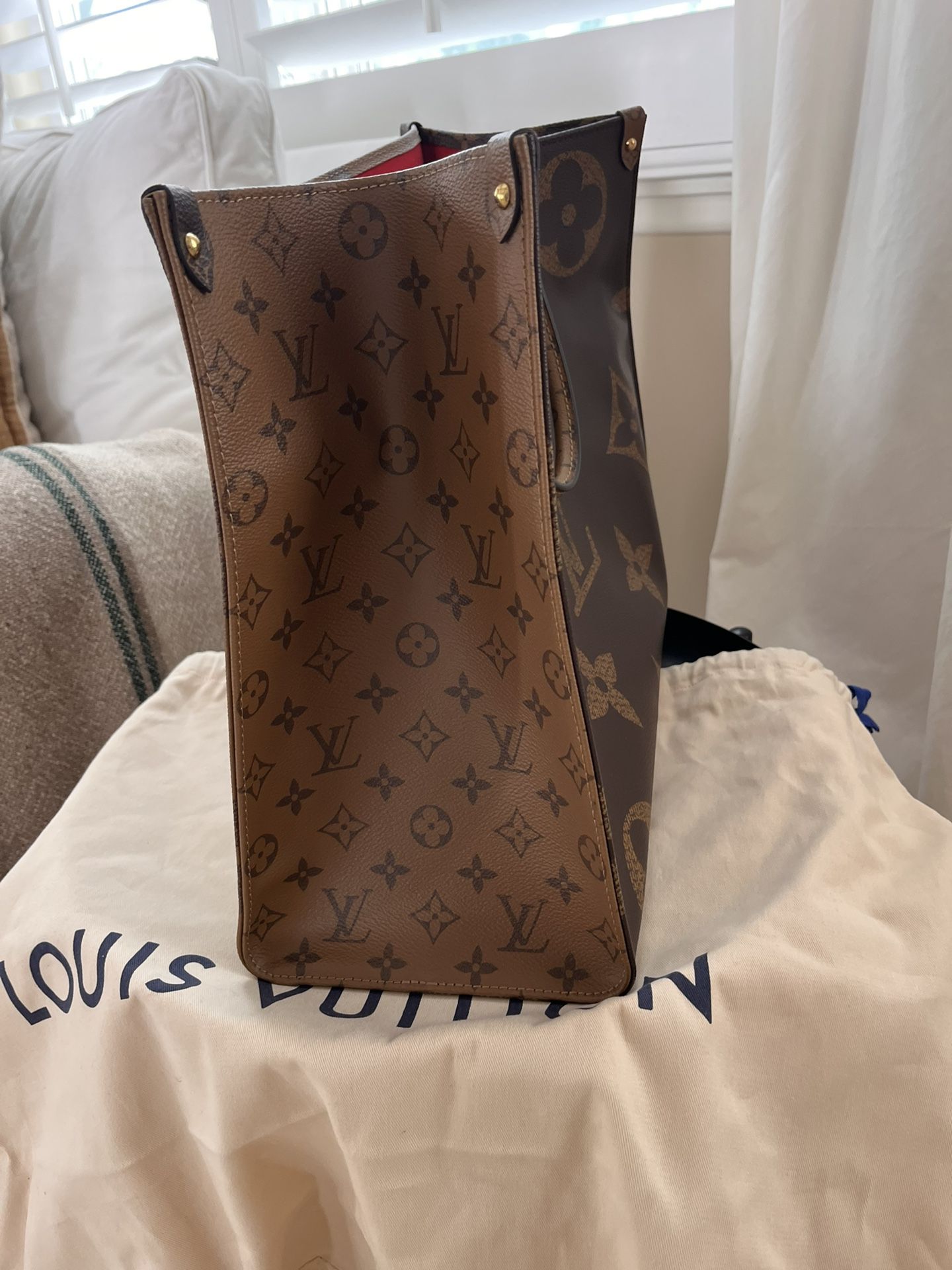 Authentic Louis Vuitton Eva Monogram Bag for Sale in San Bernardino, CA -  OfferUp