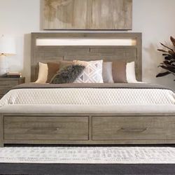 Intrigued BEDROOM 3 Pc Set (KINGSIZE)storage Bed,3 Drawer Nightstand & Dresser