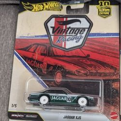 Hot Wheels Vintage Racing Jaguar 