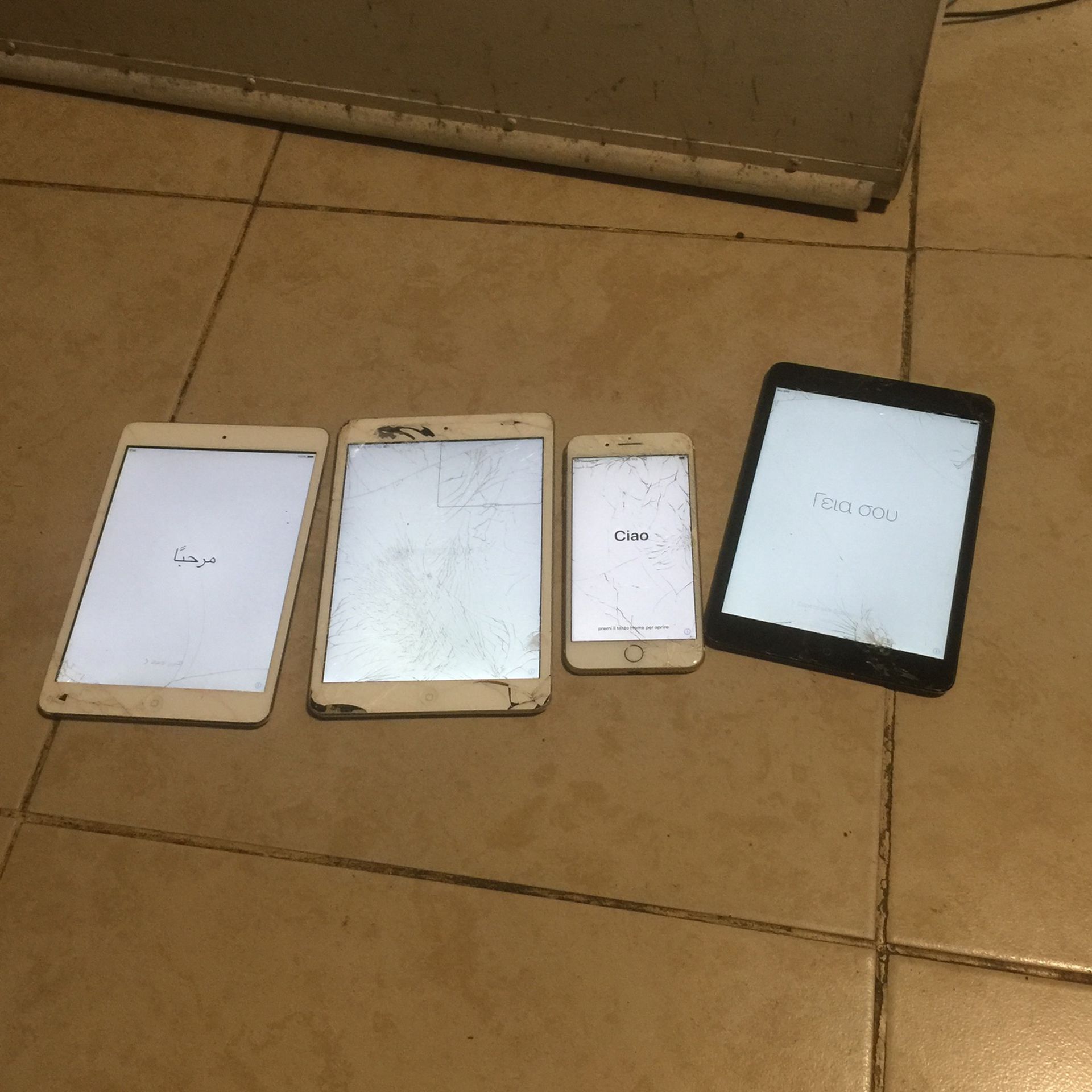 3 iPad mini and iPhone 7plus For Parts iCloud Locked