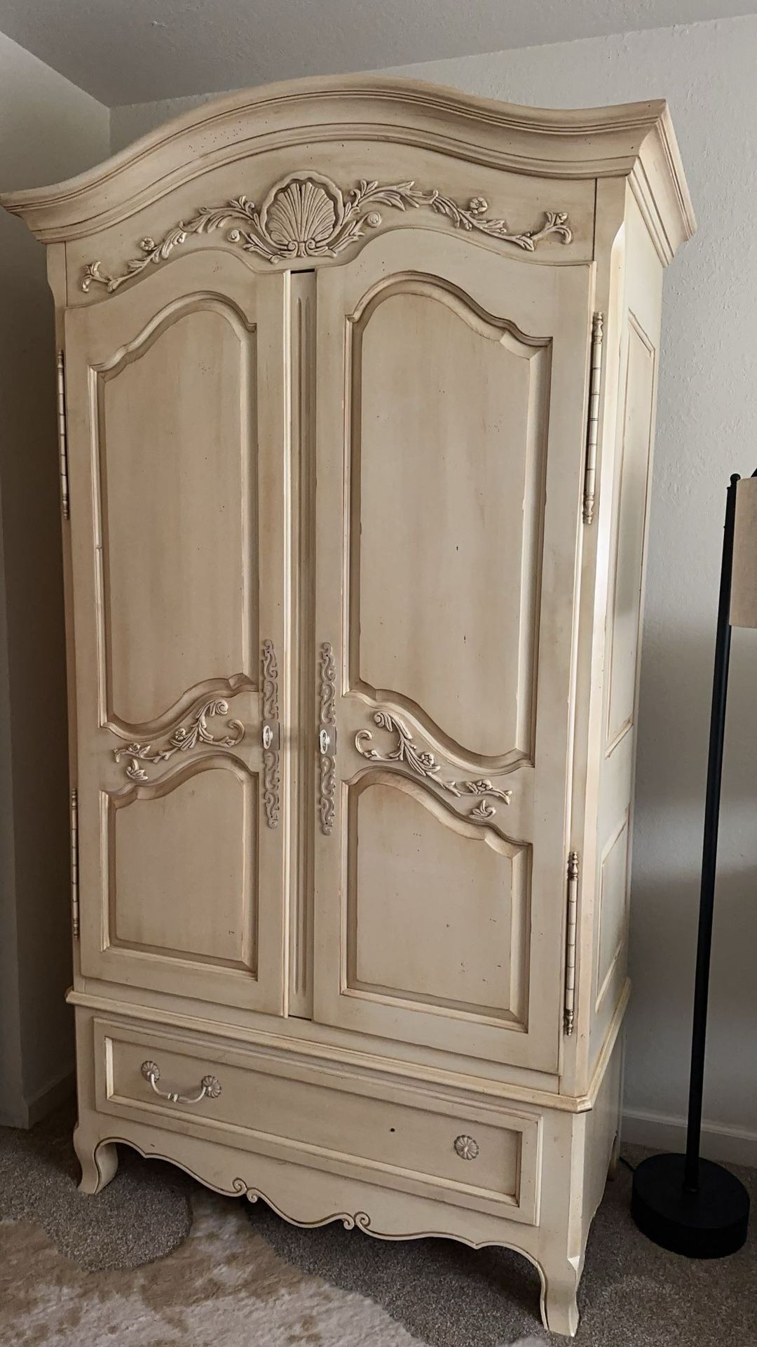 Victorian style wardrobe top