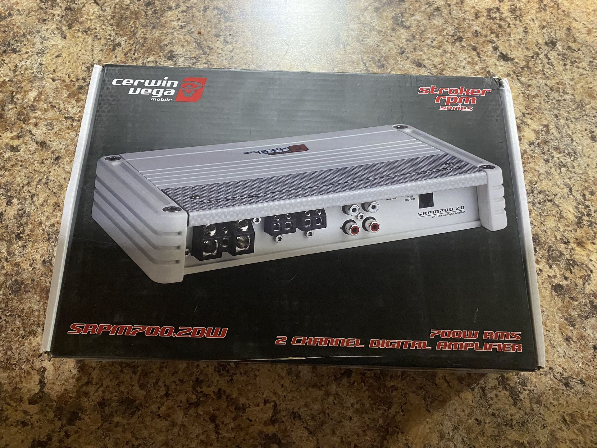 New Cerwin Vega Stroker 2-Channel 700w Rms Marine / Car Power Amplifier $220 Each