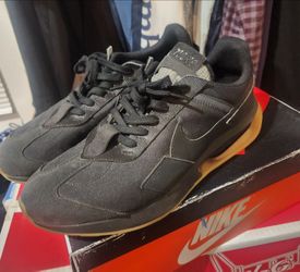 Nike air max pre day black gum 11.5