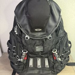 Oakley Kitchen Sink Tactical Backpack 