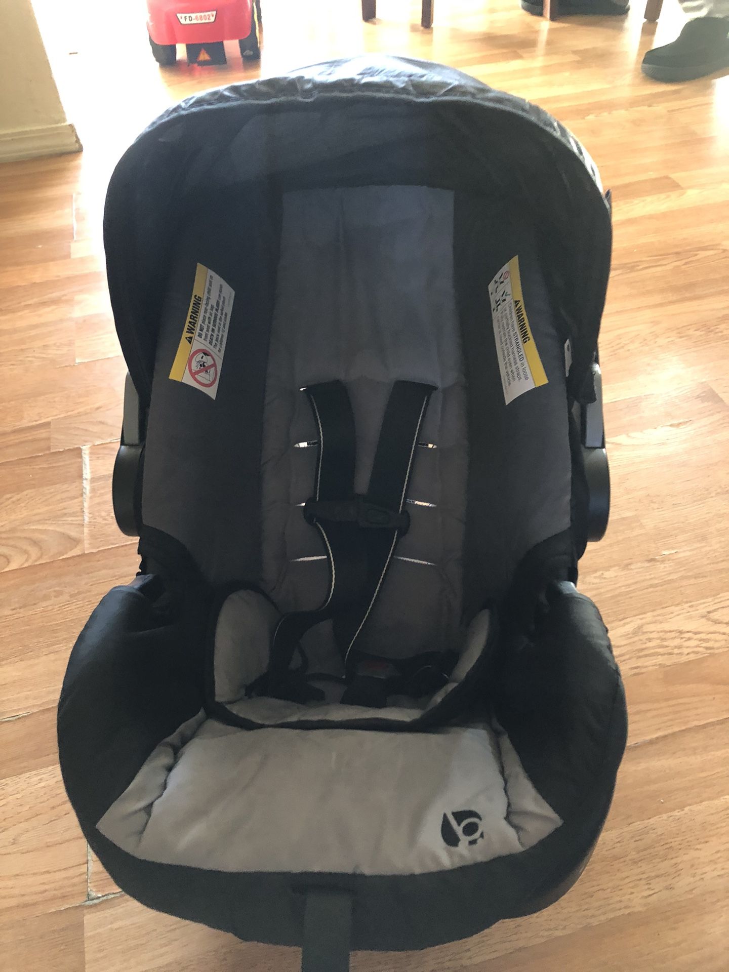 Babytrend Car Seat 
