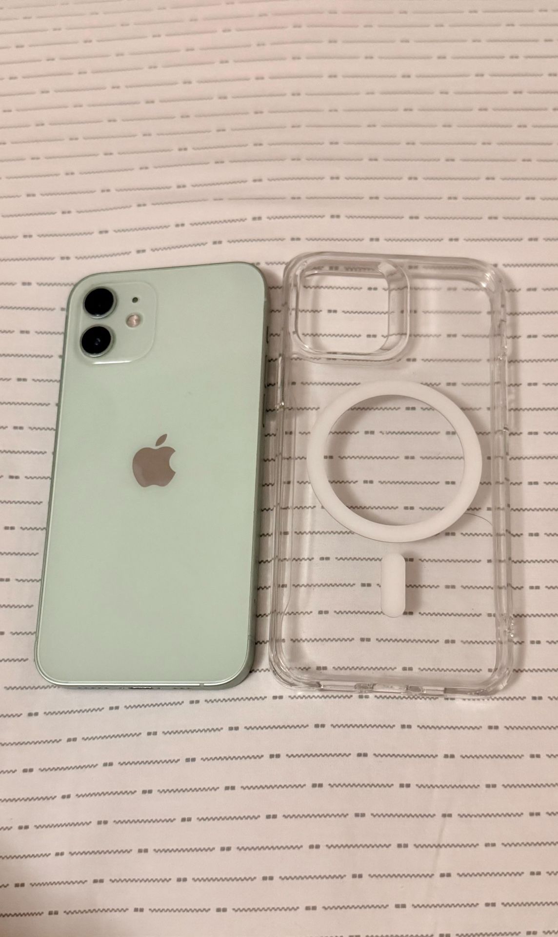 iPhone 12 