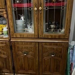 Iam Selling The Cabinets And Dishes