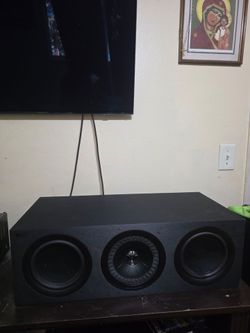 KEF Q600C
