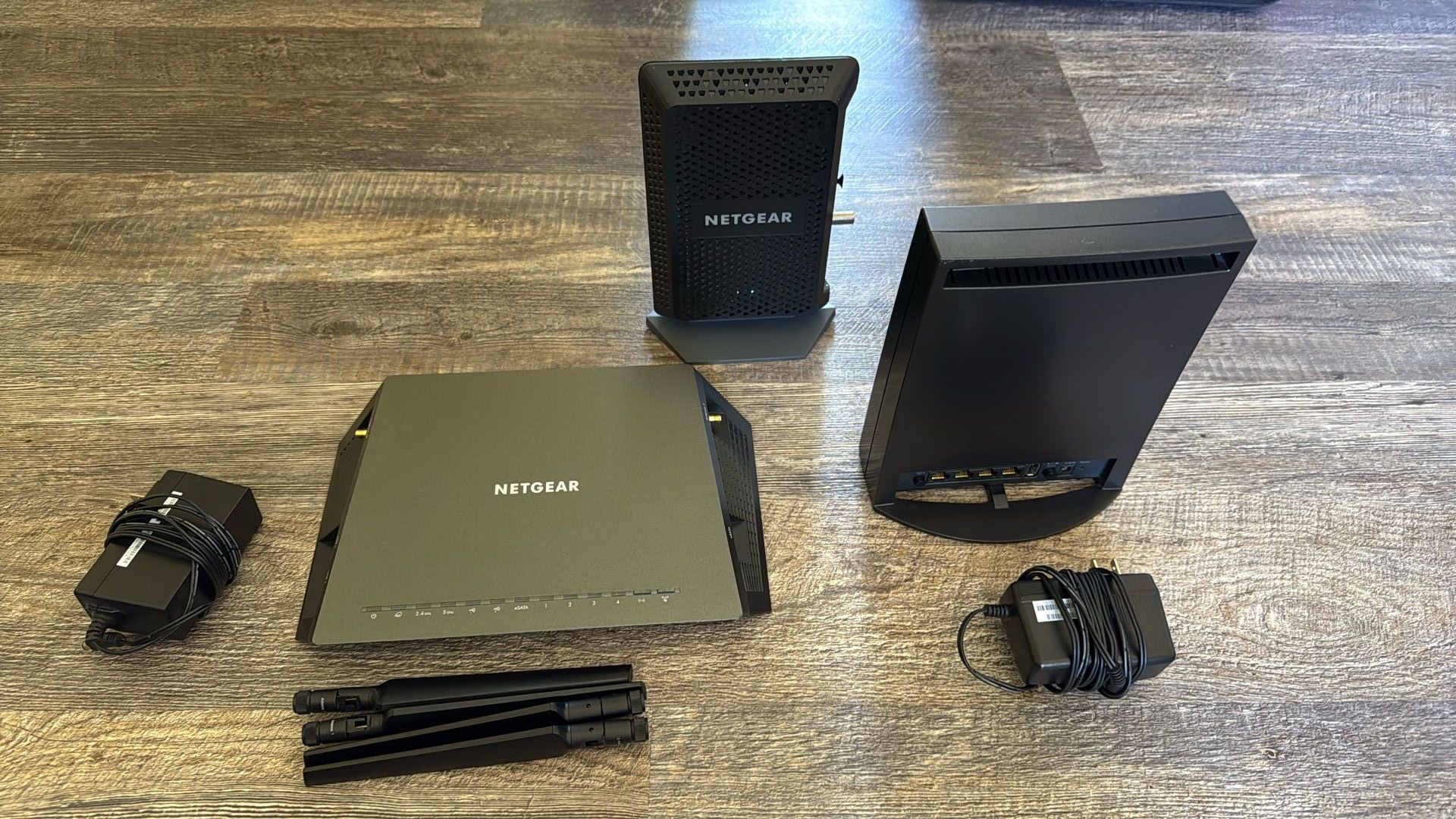Netgear Nighthawk X4S AC2600 R7800 Smart WiFi Router and X6S AC3000 EX8000 WiFi Extender and CM1100 Modem
