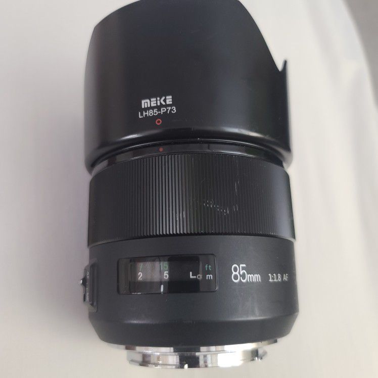 Meike 85mm F1.8 for Canon EF
