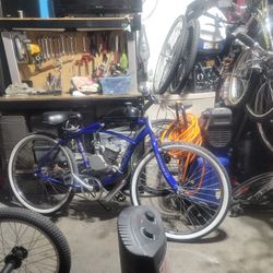 26 In Schwinn Beach Cruiser 80cc Two-stroke Motor