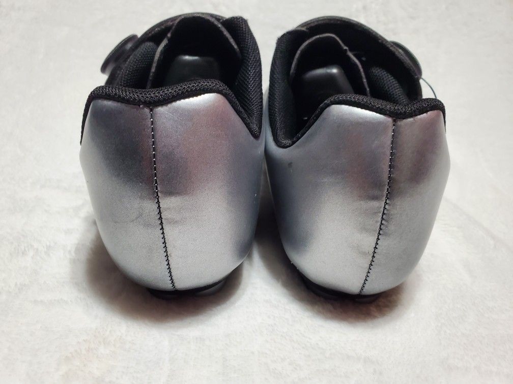 Cycling Shoes Size 7.5
