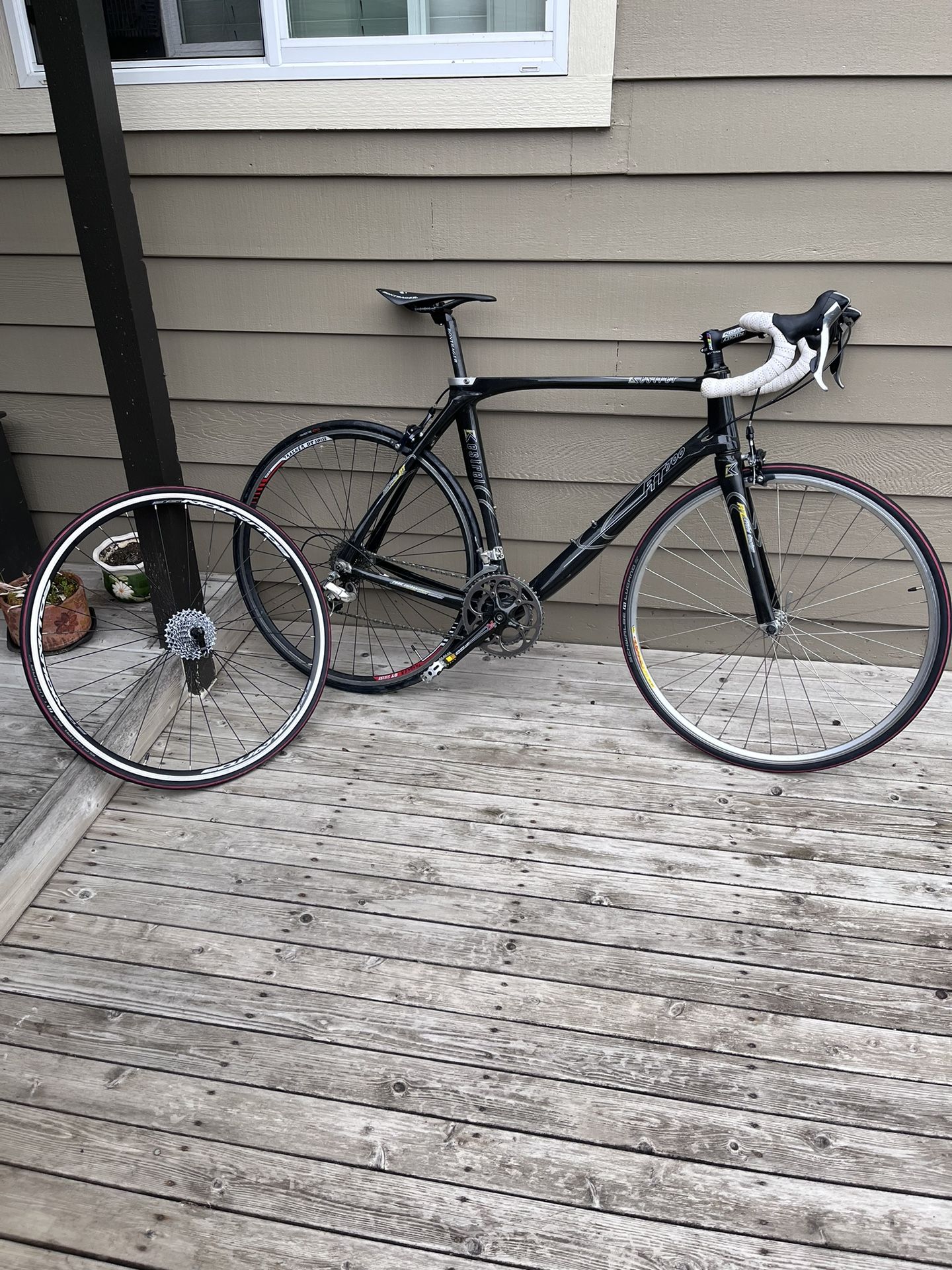 Kestrel RT 700 Full Carbón Road Bike