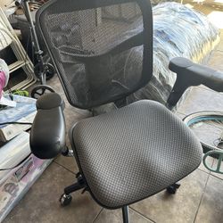 Rolling Chair