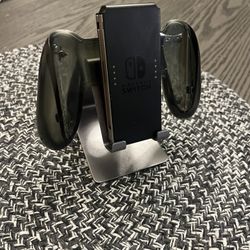 Nintendo Switch Joy-Con Charging Grip