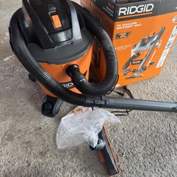 RIDGID 12 Gal. 5.0 Peak HP NXT Shop Vacuum Wet Dry Vac with General Debris Filter, Locking Hose and Attachments 