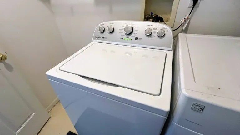 Whirlpool Top Loader With Removable Agitator