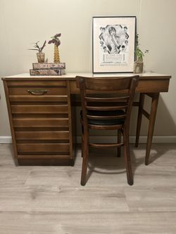 Mid century American Of Martinsville Desk