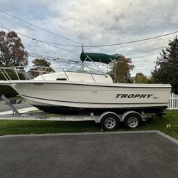Bayliner Trophy 2302