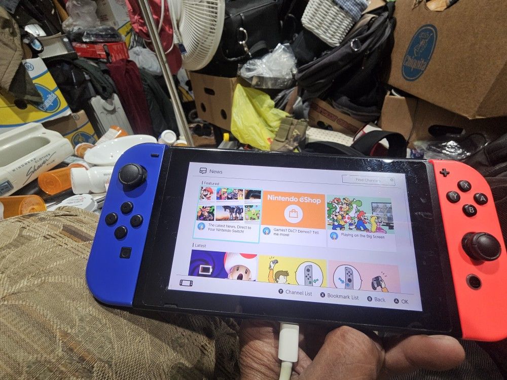 Nintendo Switch Console HAC-001 Excellent Working Condition