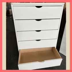 Dresser/ Five drawers dresser