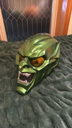Green goblin mask